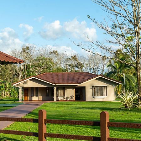 Casa Roble Fortuna La Fortuna Екстериор снимка