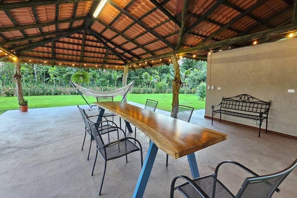 Casa Roble Fortuna La Fortuna Екстериор снимка