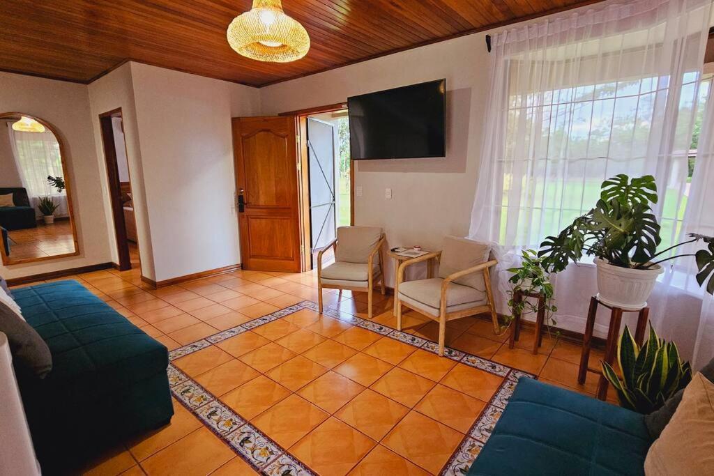 Casa Roble Fortuna La Fortuna Екстериор снимка
