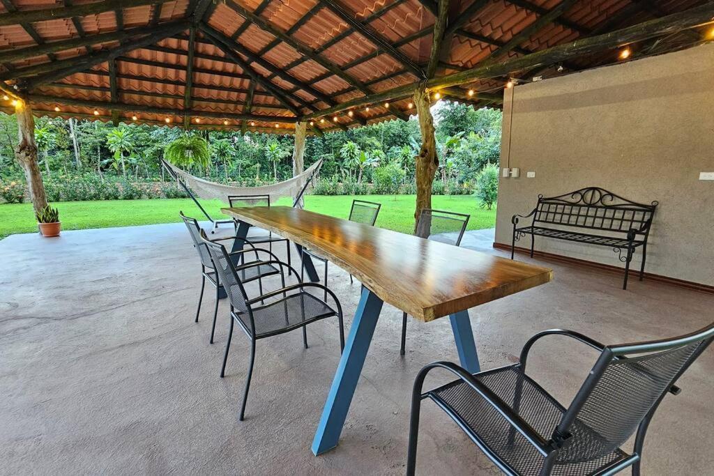 Casa Roble Fortuna La Fortuna Екстериор снимка