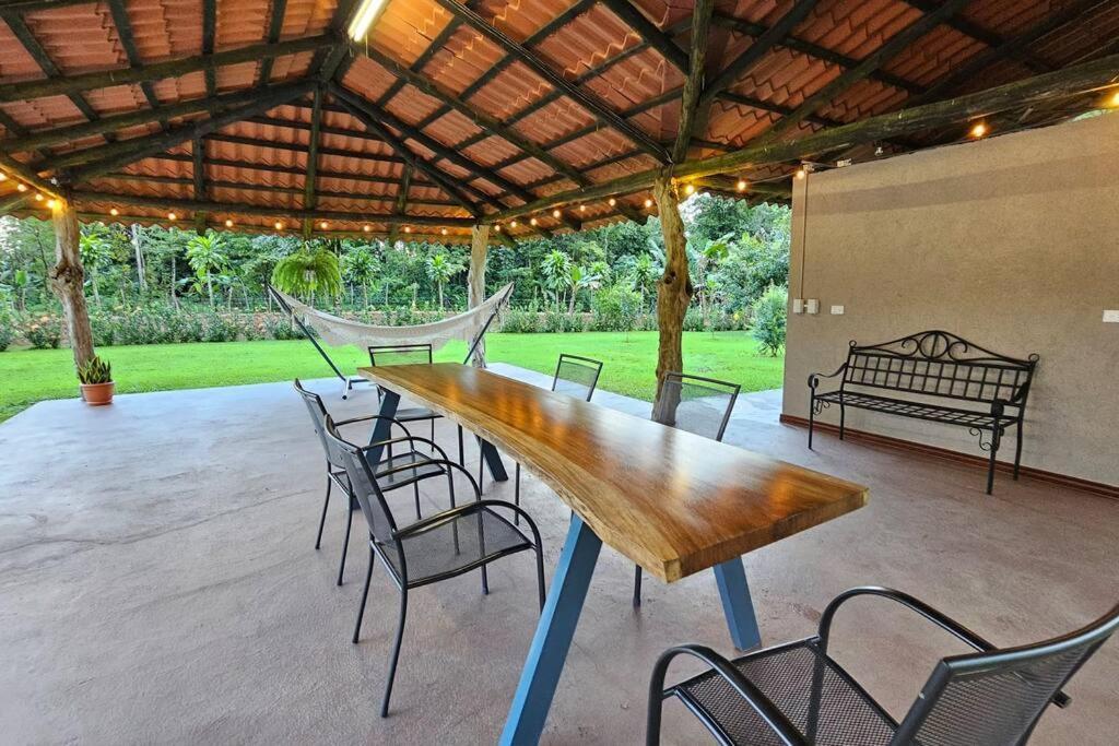 Casa Roble Fortuna La Fortuna Екстериор снимка