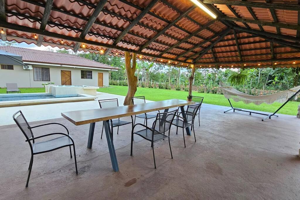Casa Roble Fortuna La Fortuna Екстериор снимка